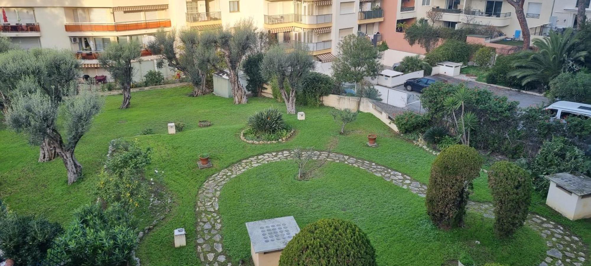 Le Sun-Beach - Spacieux 3 Pieces Avec Parking A 400 M Des Plages De Juan-Les-Pins Ngoại thất bức ảnh